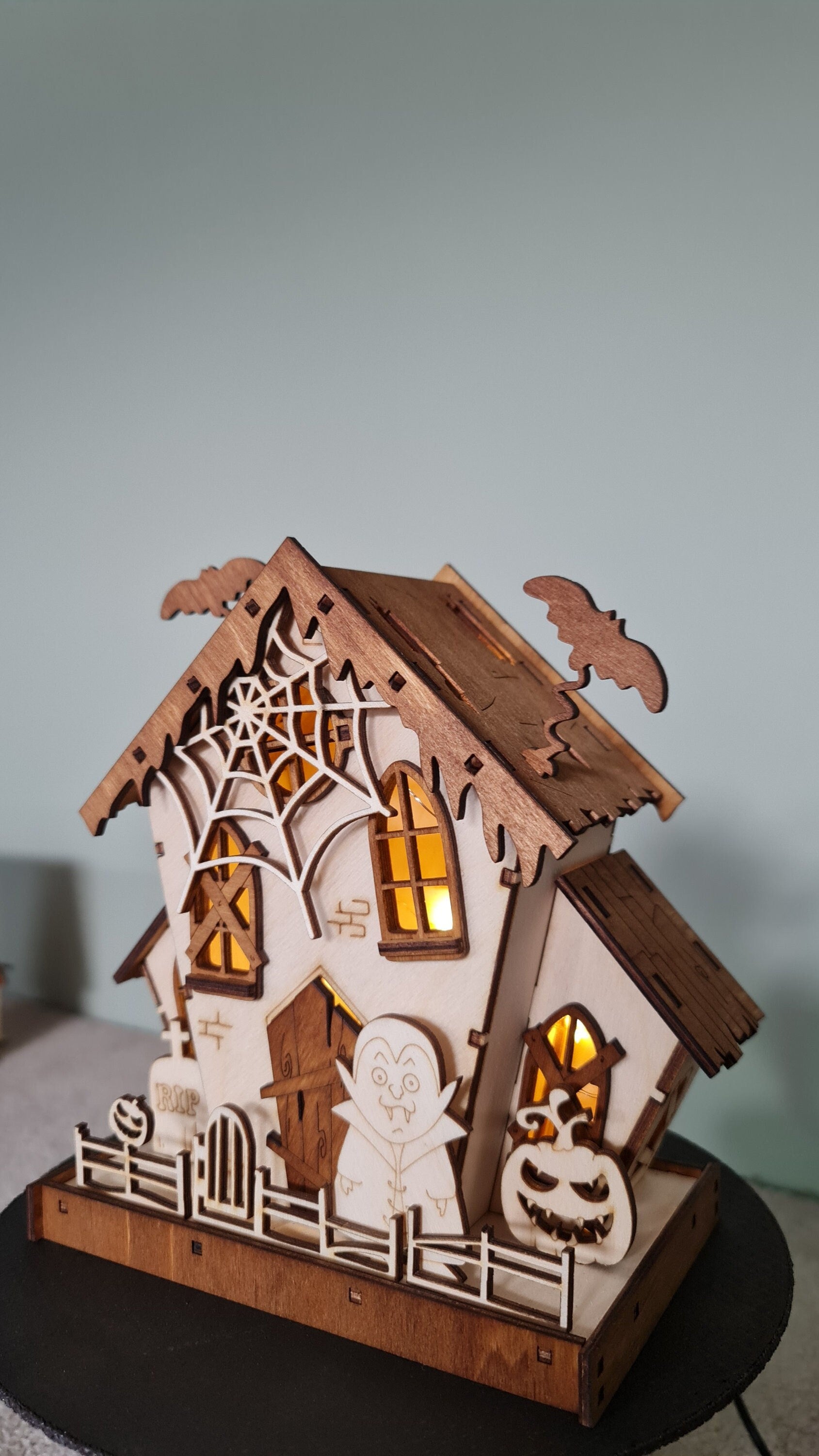 "Haunted House - Halloween" DIY Kit