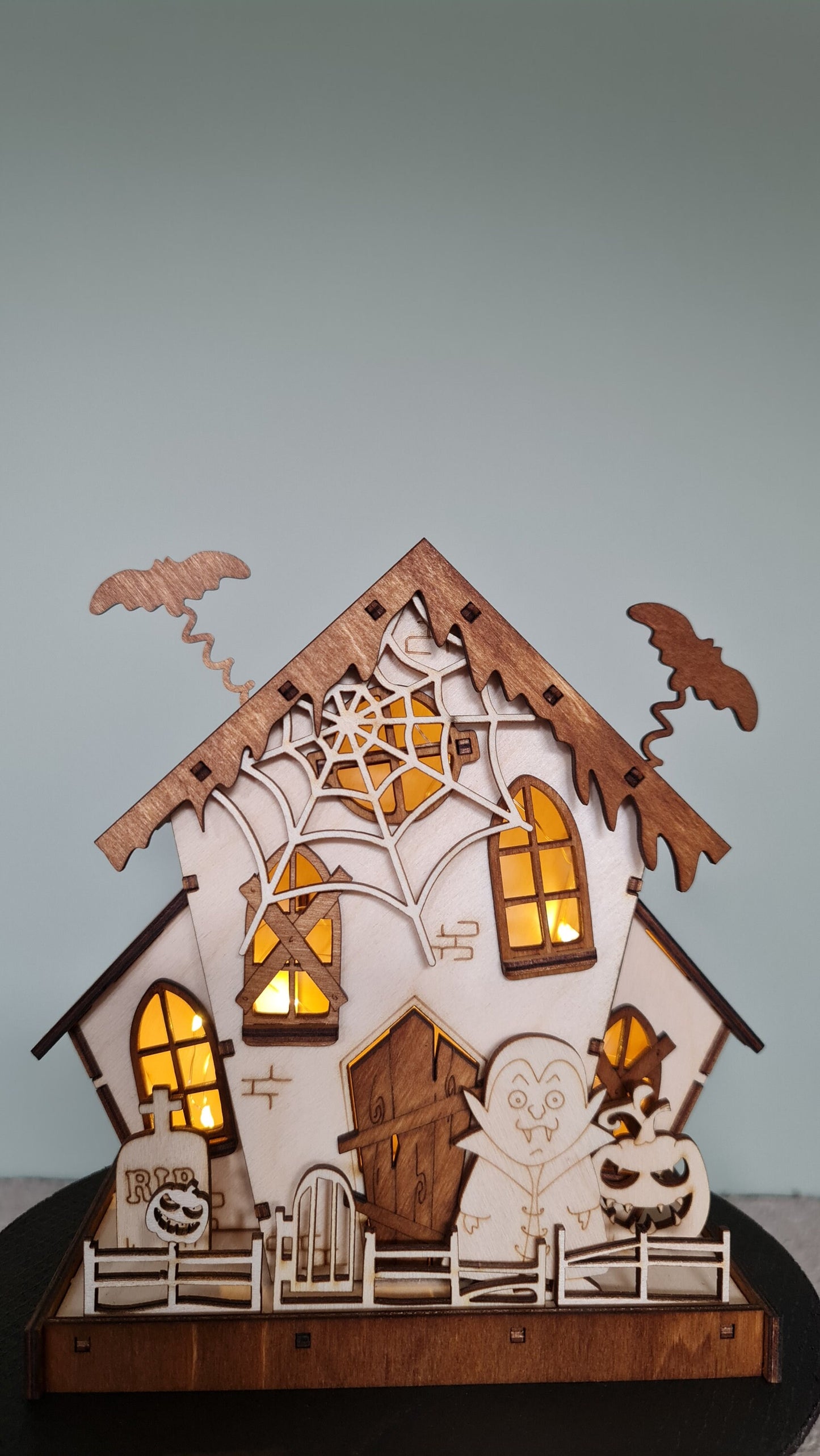 "Haunted House - Halloween" DIY Kit