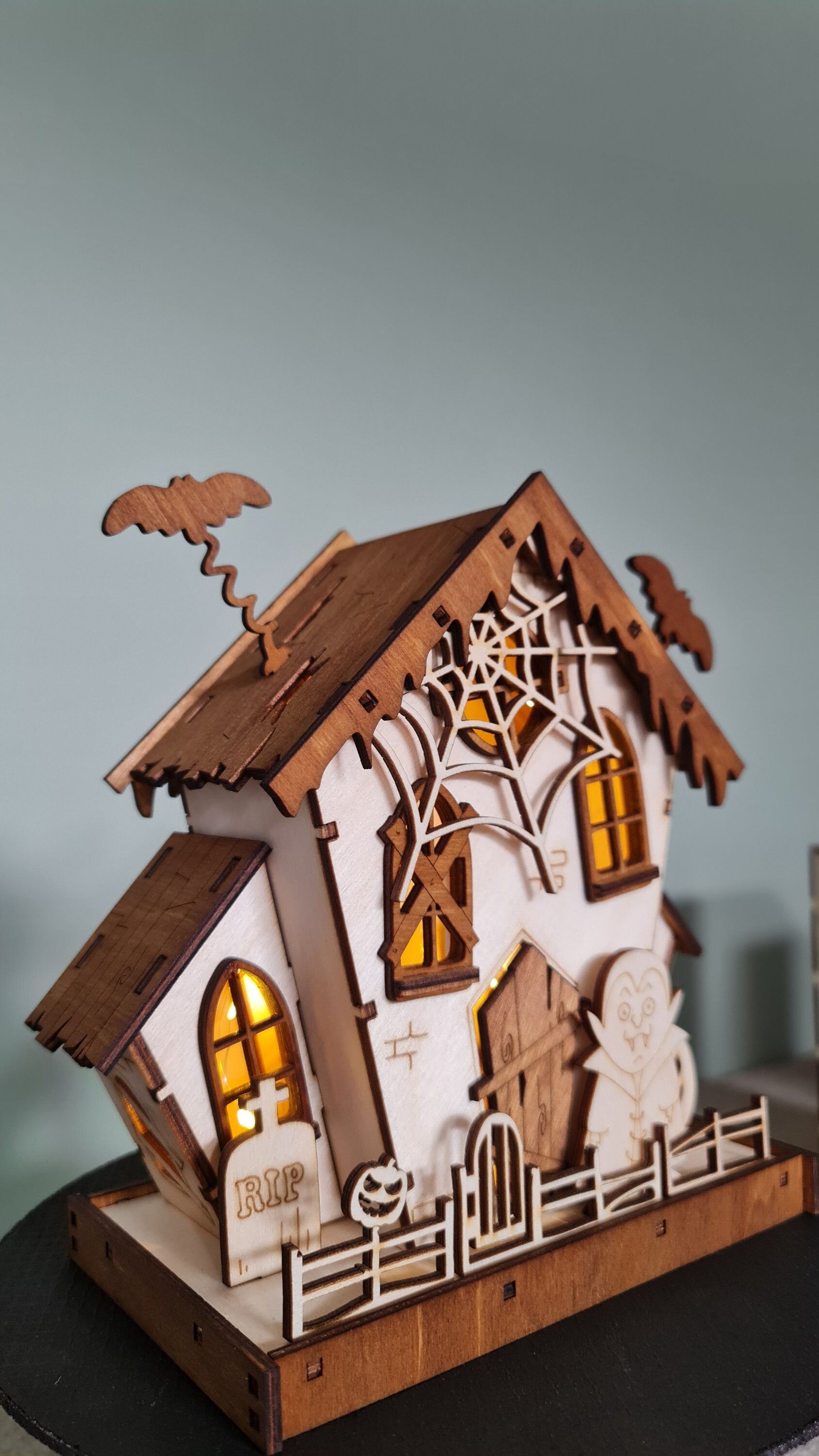"Haunted House - Halloween" DIY Kit