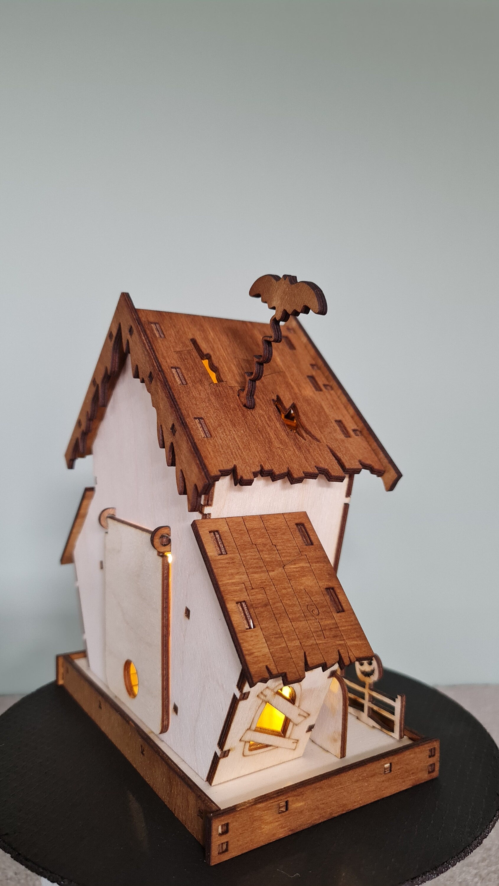 "Haunted House - Halloween" DIY Kit