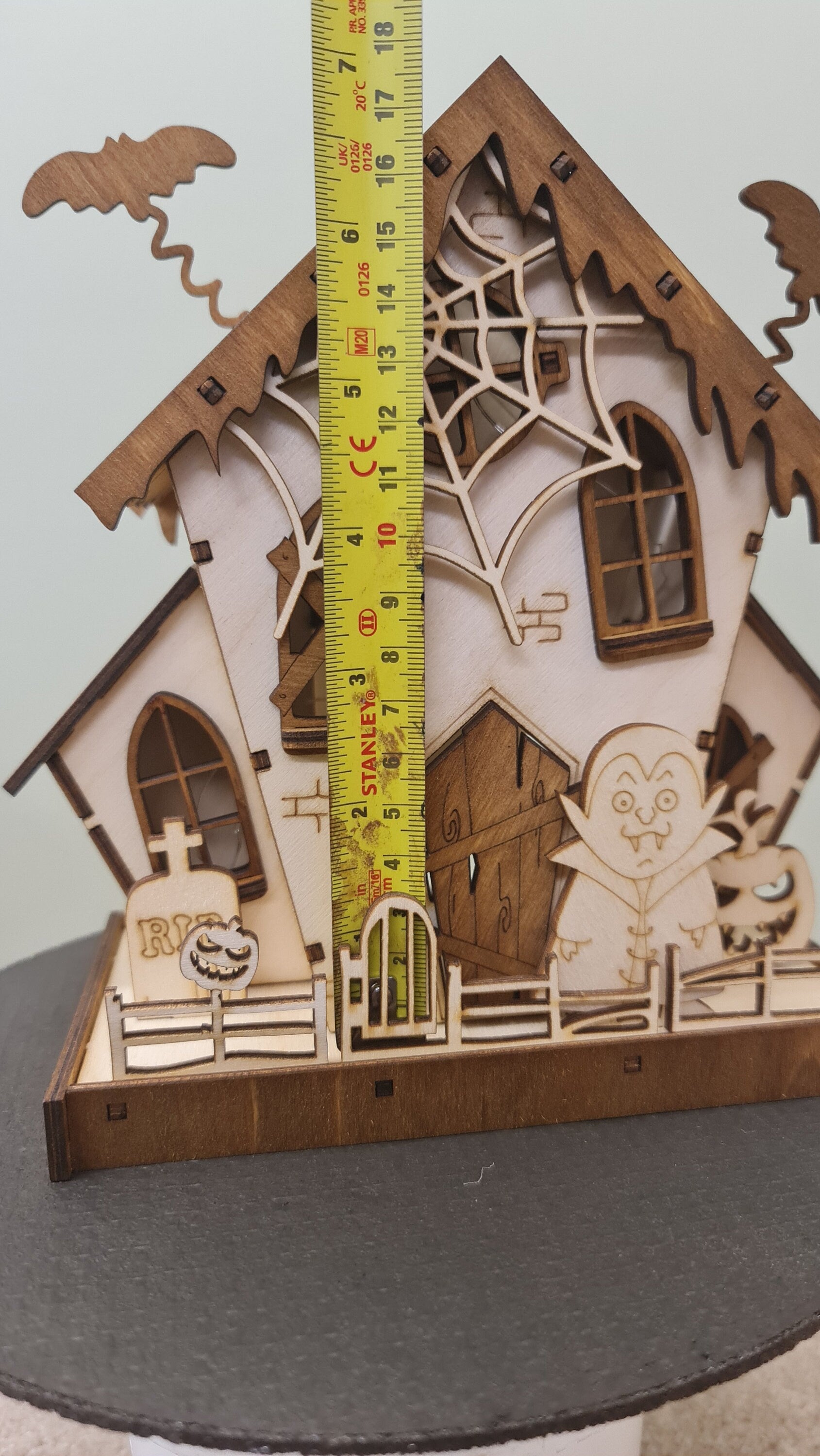 "Haunted House - Halloween" DIY Kit