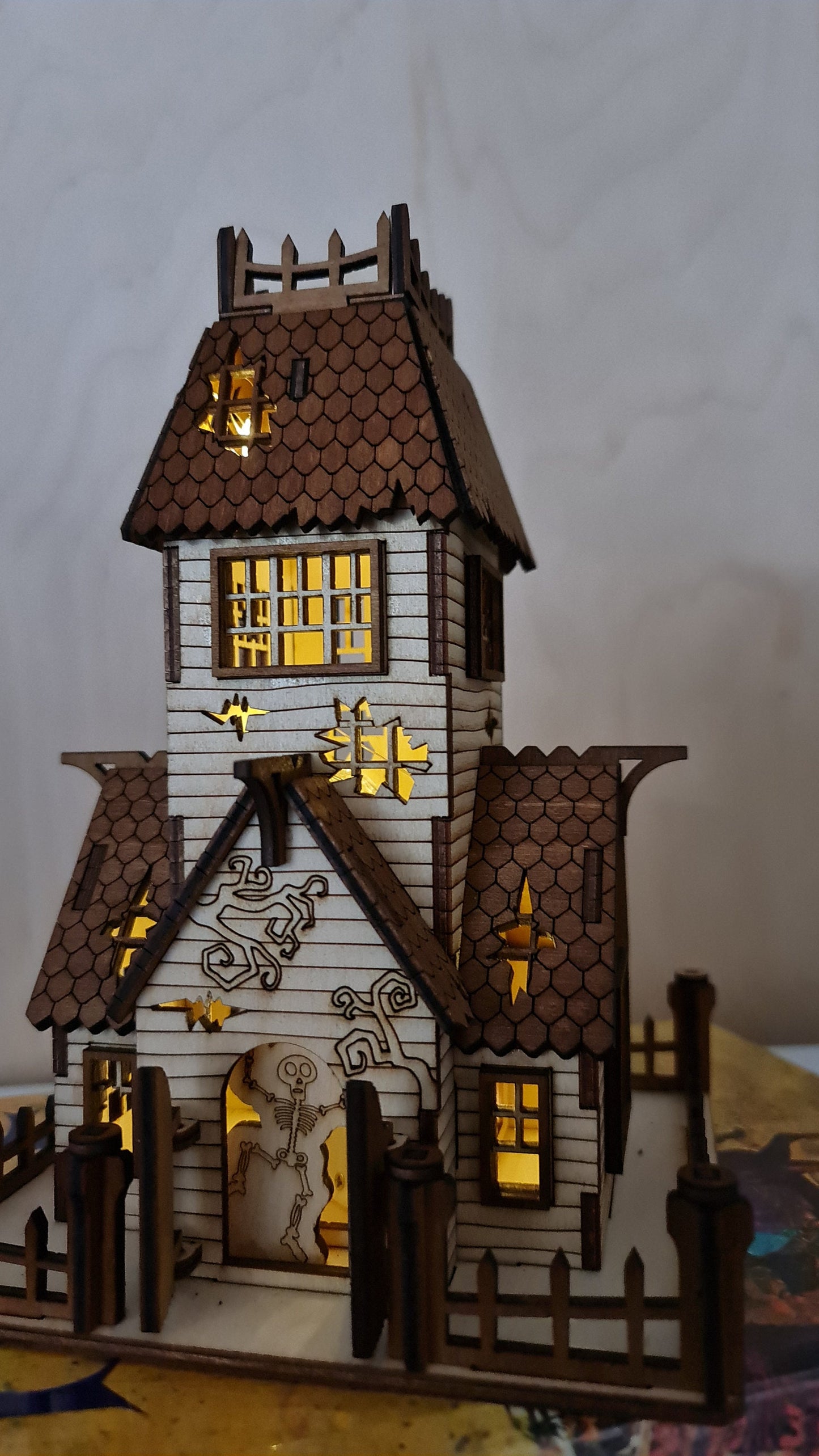 Abandoned House DIY Kit, in 1;48th scale,Cornel73,Halloween