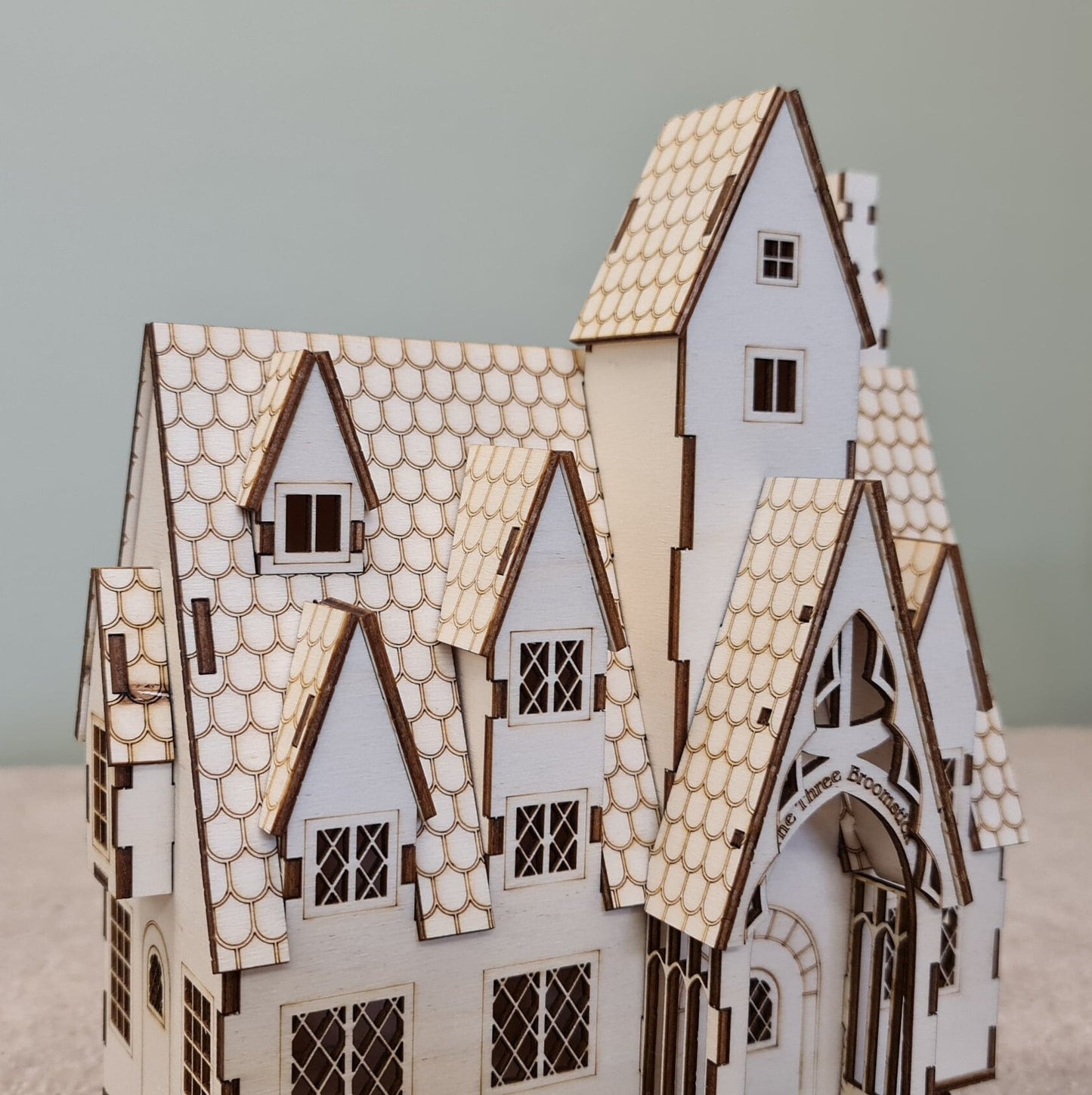 The Wizard's Inn - WITH INTERIOR-DIY Kit 1:48th Scale, dollhouse , Miniature kit model