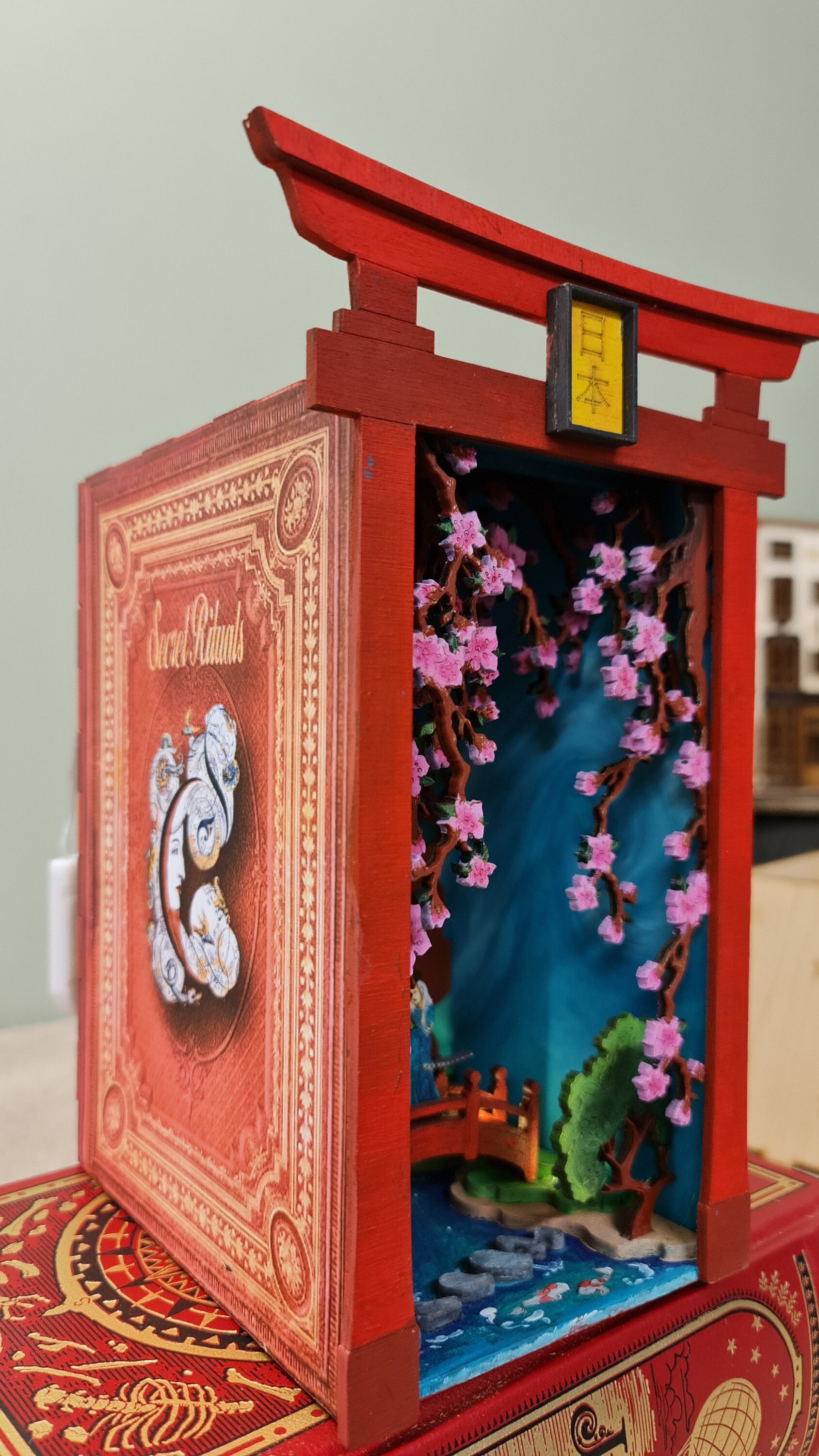 Japanese Book Nook Kit / Bookshelf insert / Bookend Puzzle Hand Painted and Unique