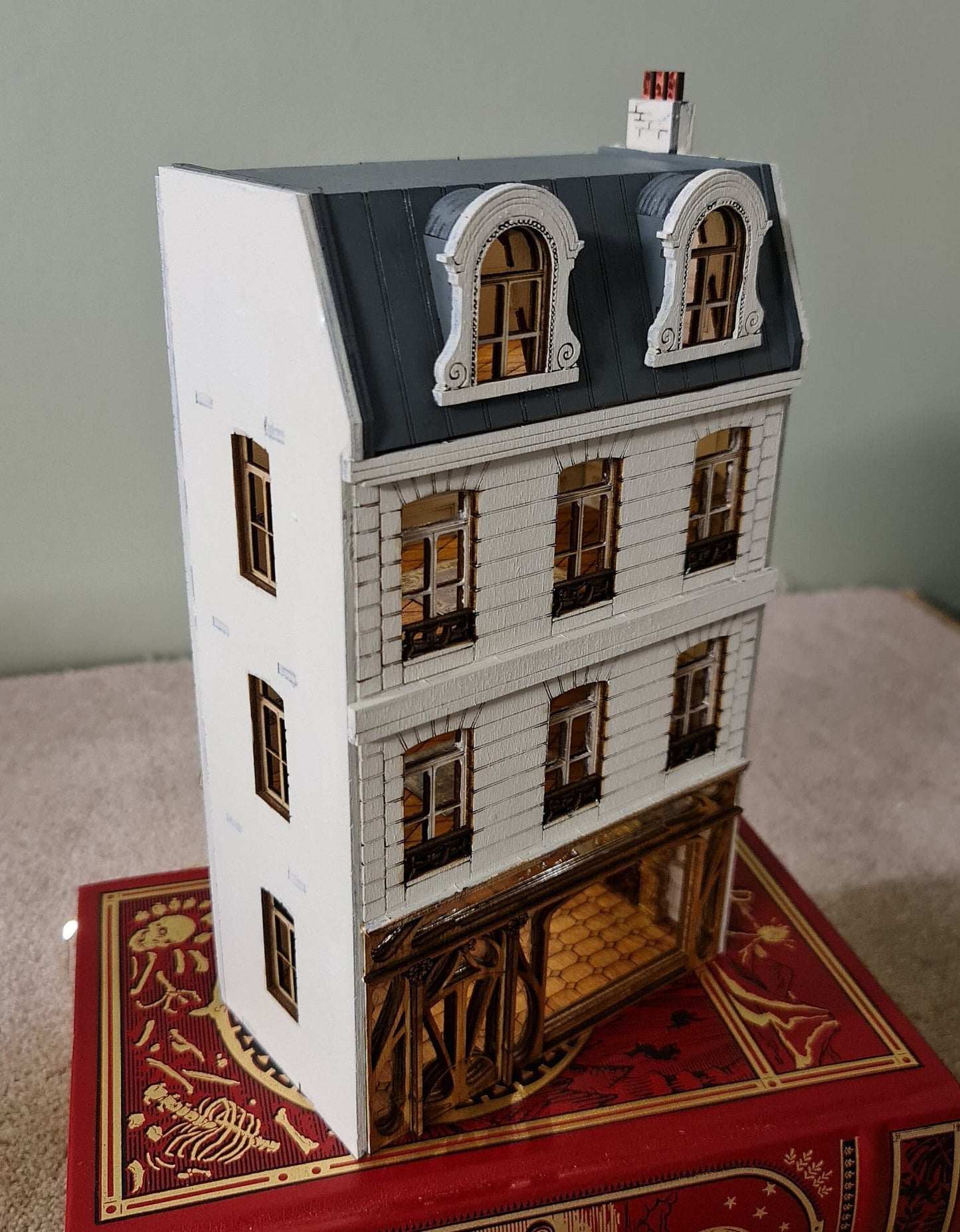 "Cafe De Paris" Miniature kit - 1:48th scale