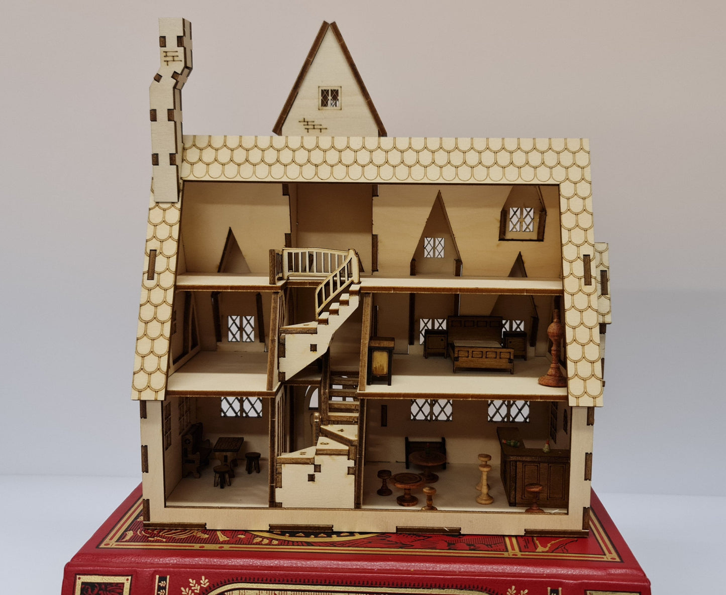 The Wizard's Inn - WITH INTERIOR-DIY Kit 1:48th Scale, dollhouse , Miniature kit model