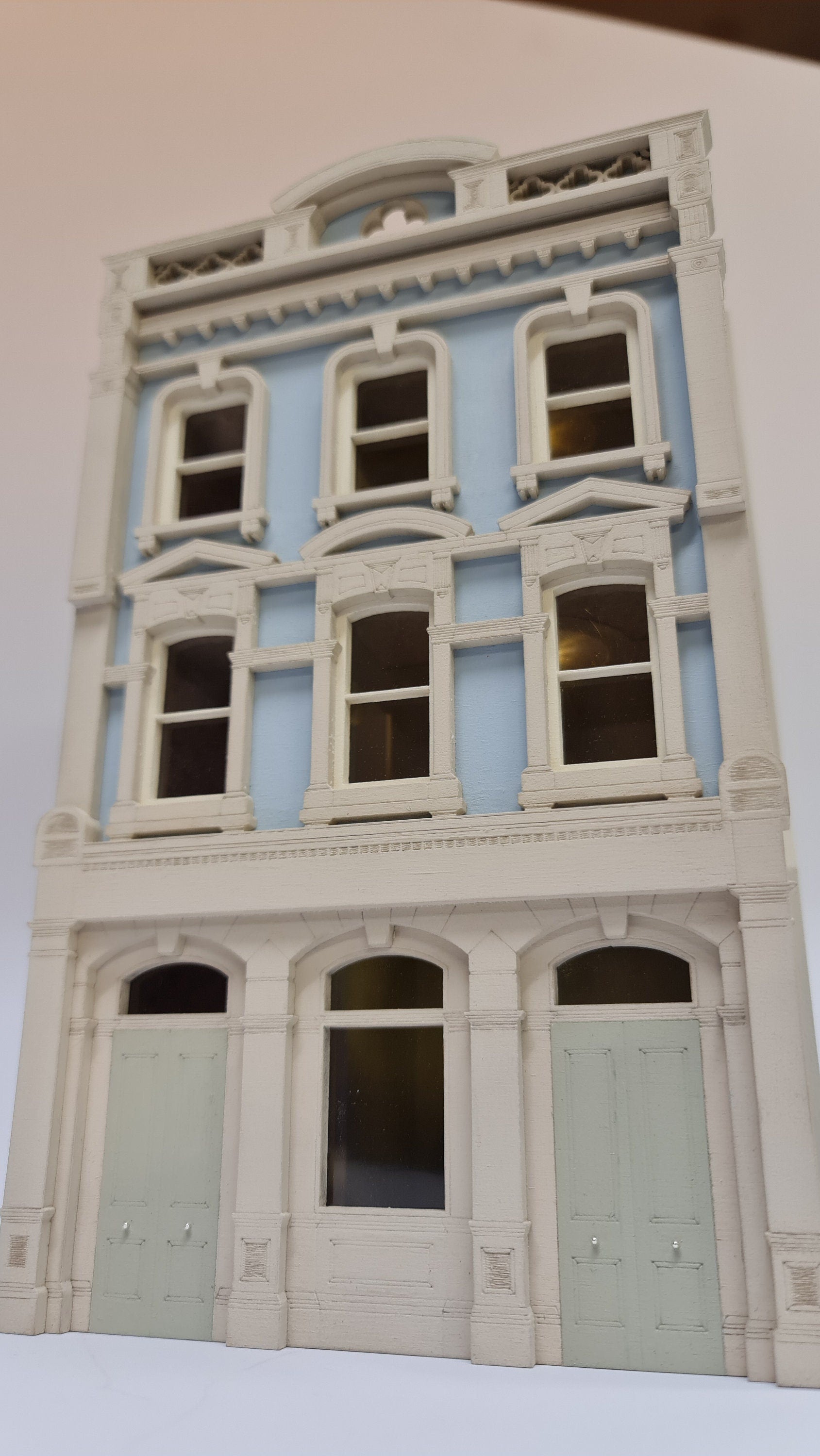 Maison Doree / Dollhouse miniature kit in 1;48th scale