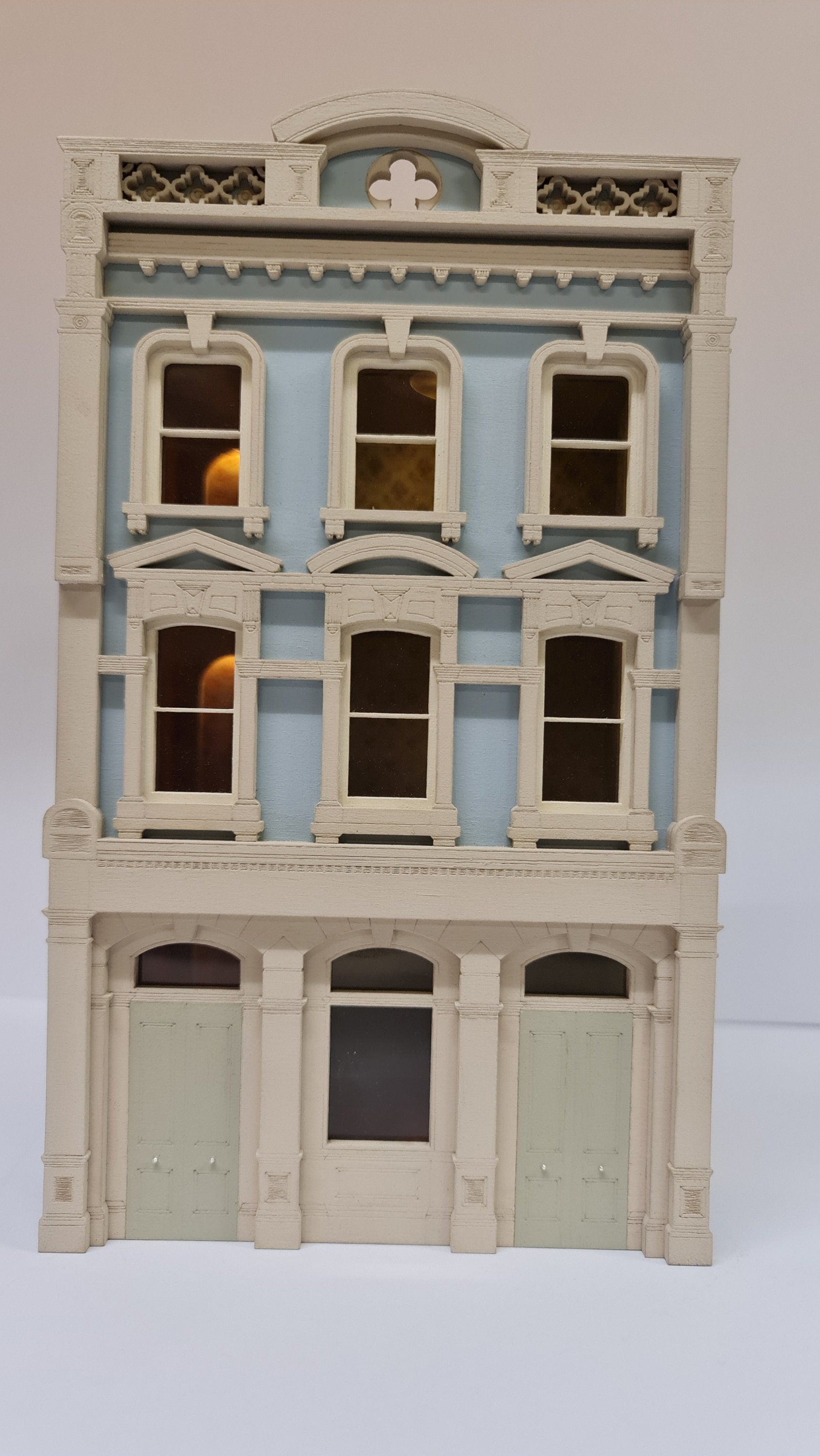 Maison Doree / Dollhouse miniature kit in 1;48th scale