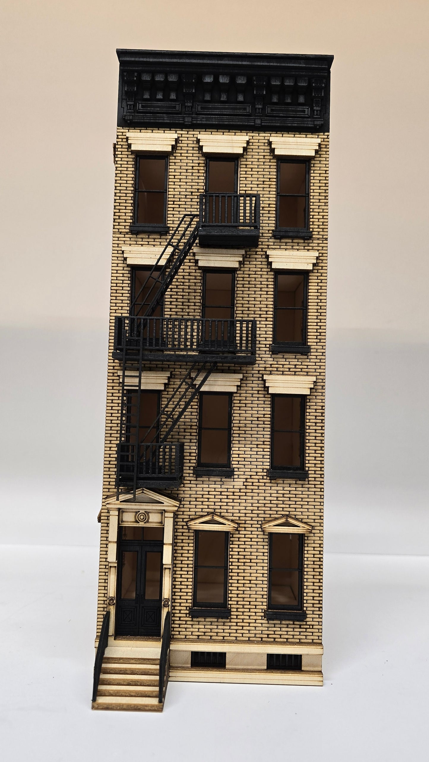 Dollhouse - New York Style House 2 , kit in 1;48th scale