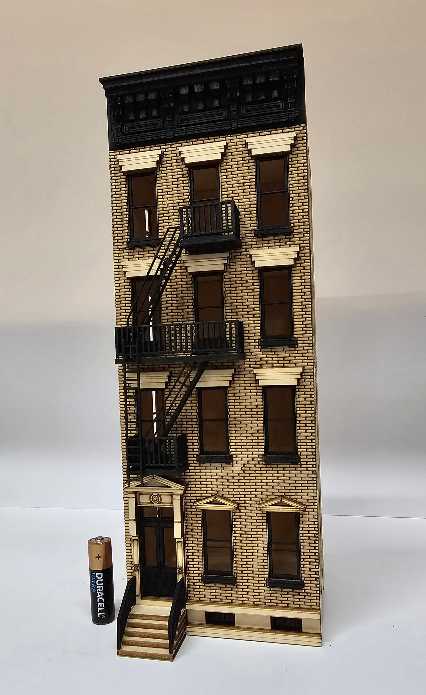 Dollhouse - New York Style House 2 , kit in 1;48th scale