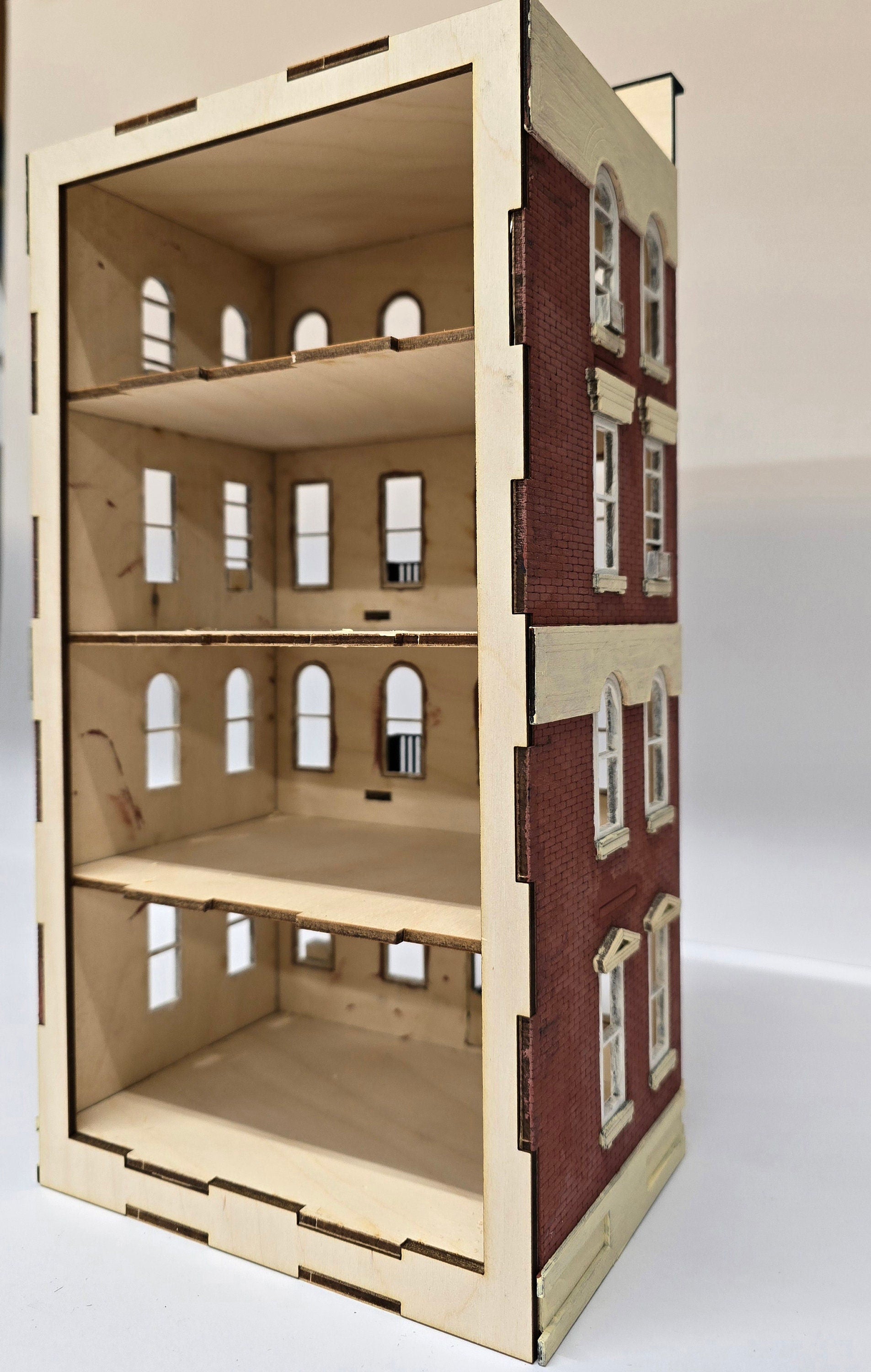 Dollhouse-"New York" style building kit, in 1;48th scale