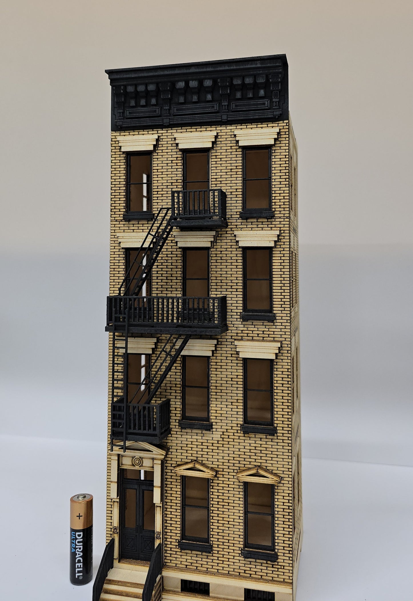 Dollhouse - New York Style House 2 , kit in 1;48th scale
