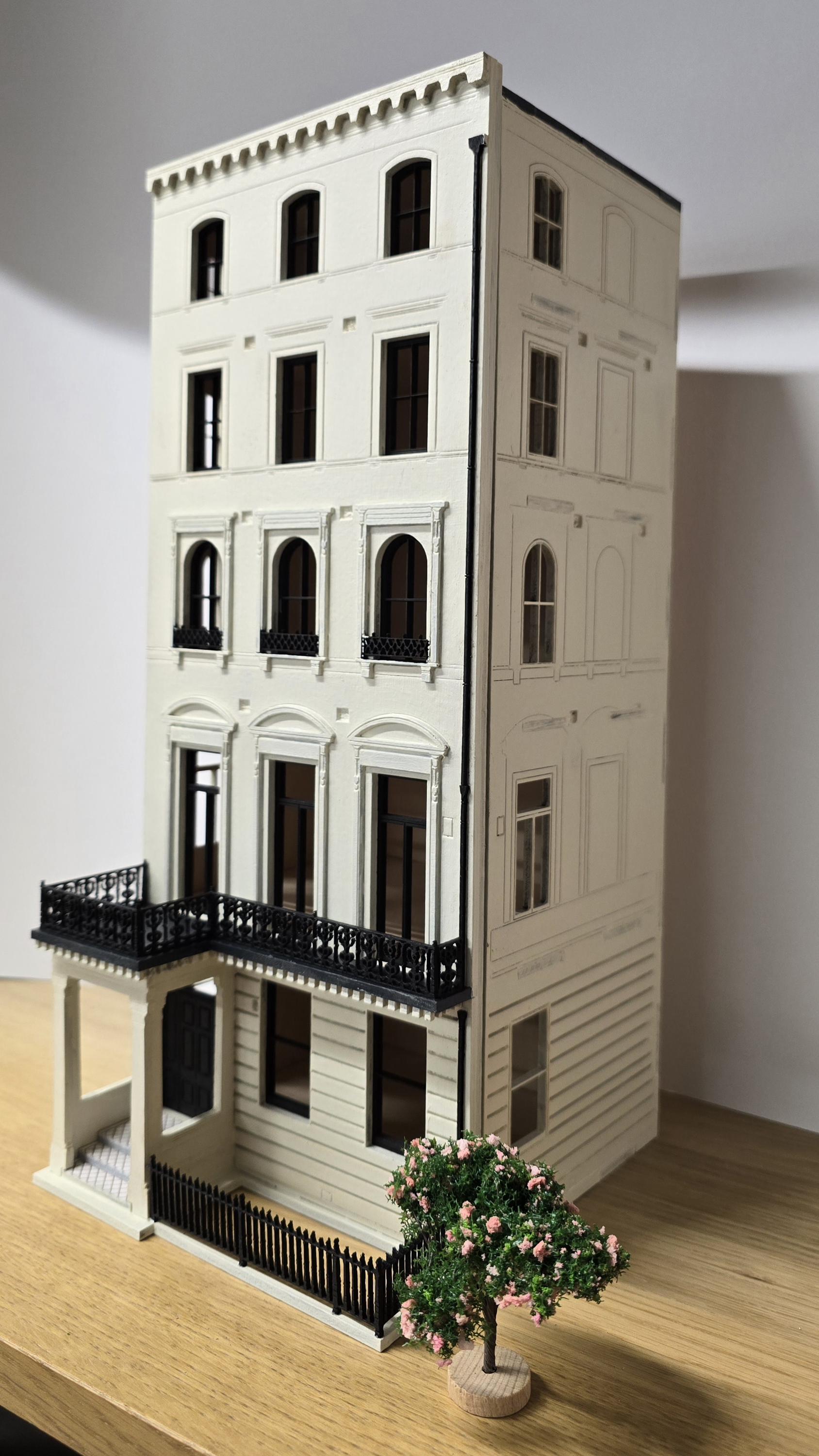 3/5 Ennismore Gardens-Miniature kit 1;48th scale/dollhouse