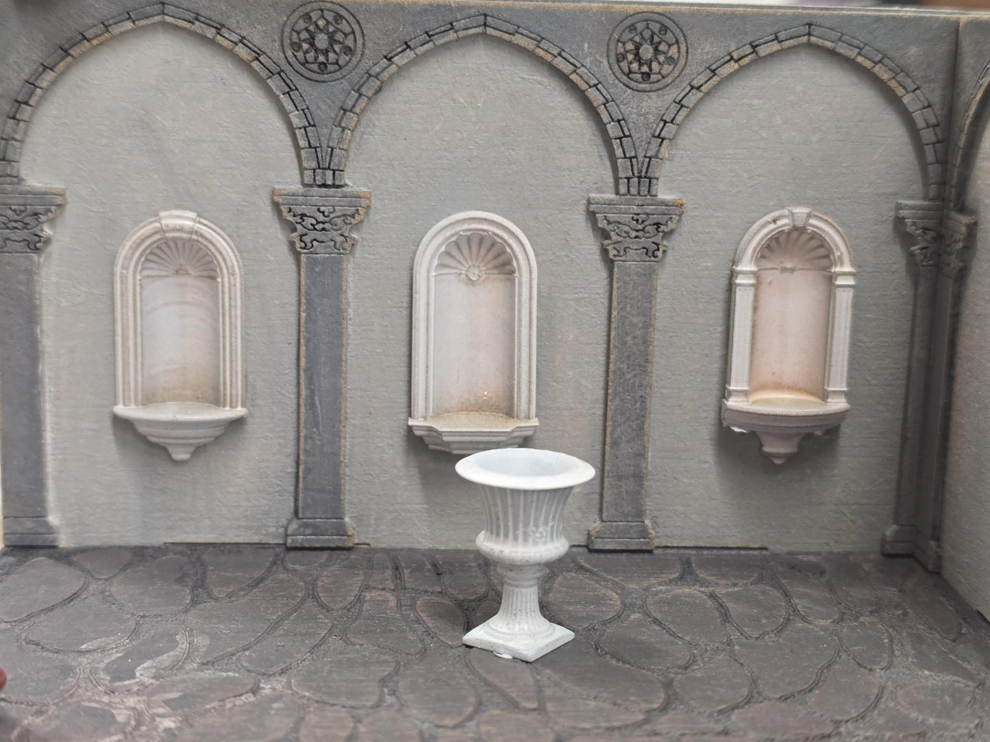 Decorative Wall Niche - 1;48th Scale , 3D Printed, Dollhouse Miniature Decor, Unpainted
