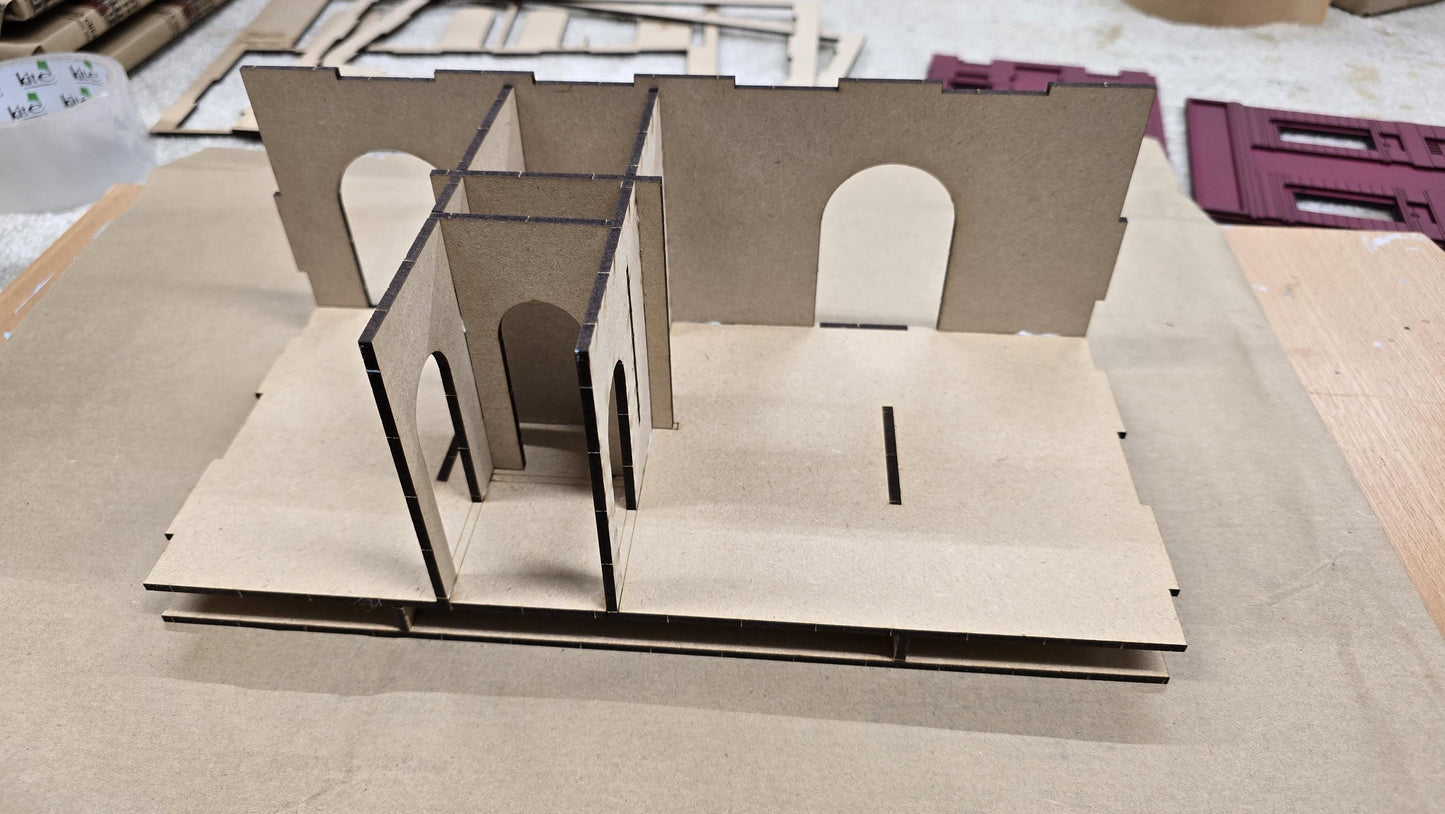 Dollhouse-"Villa Roma" New York style building kit, in 1;48th scale