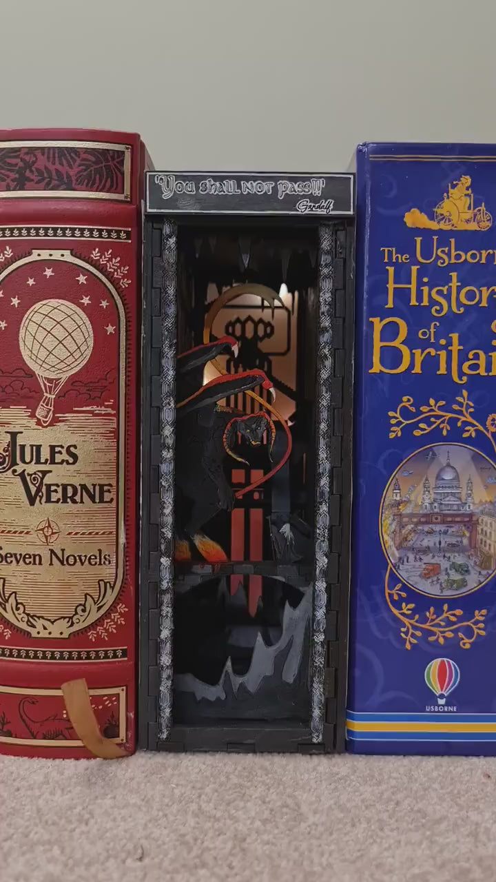 Book Nook/ Diorama- Lord Of The Rings - Unique Hand Painted