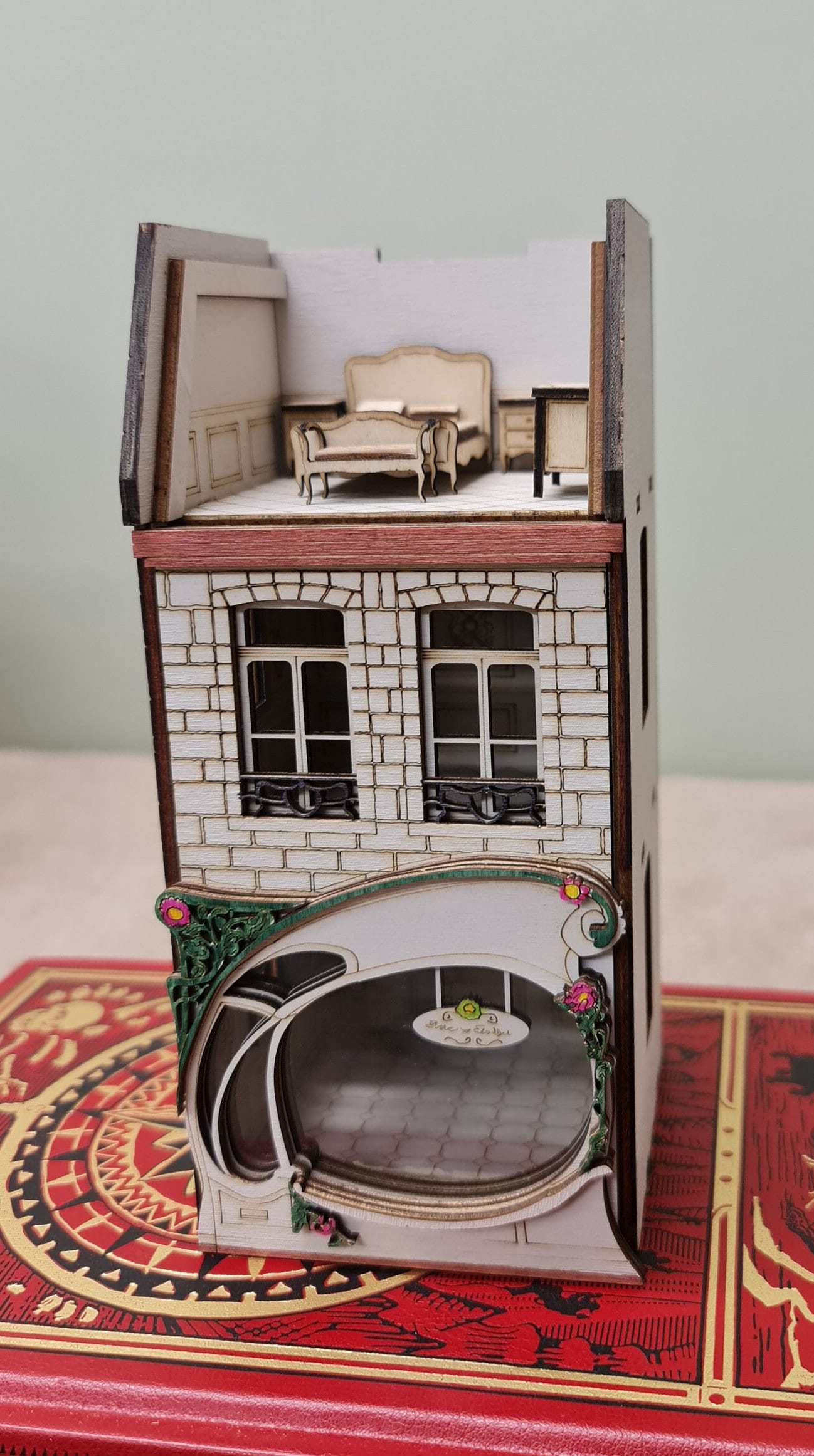 "The French Boutique", 1;24th scale