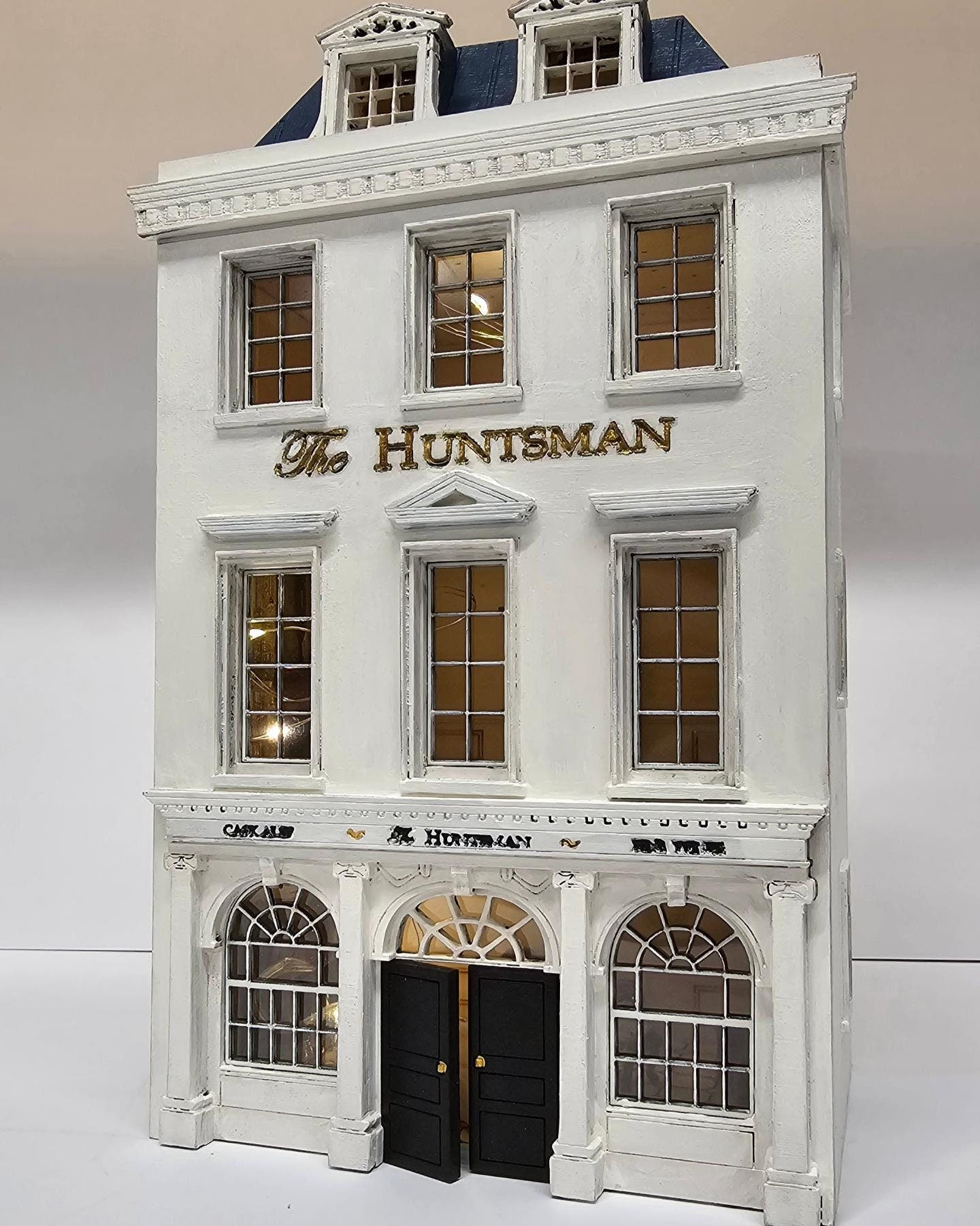 The Huntsman-Dollhouse kit in 1;48th scale