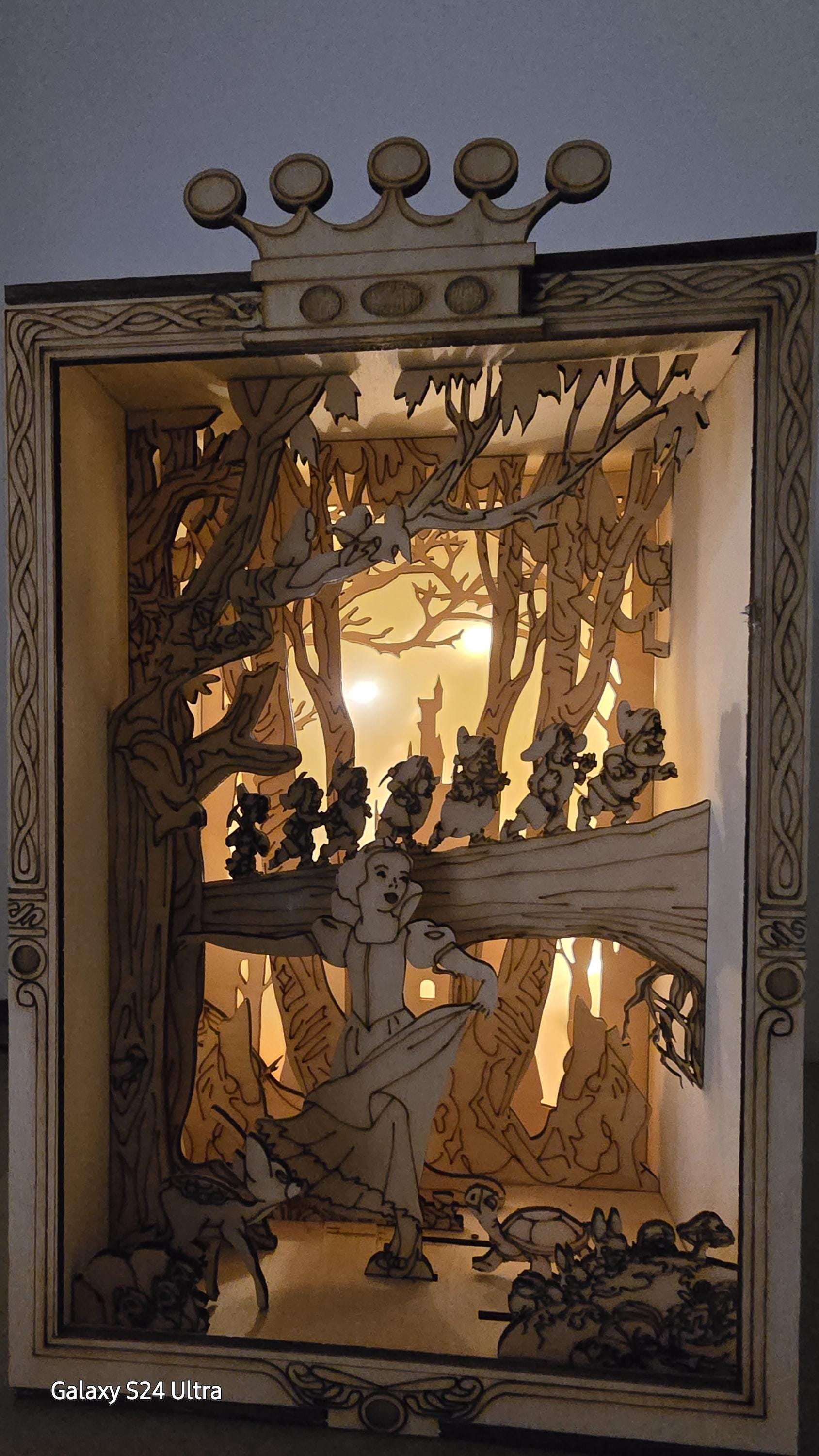 Snow White -BookNook kit /Diorama