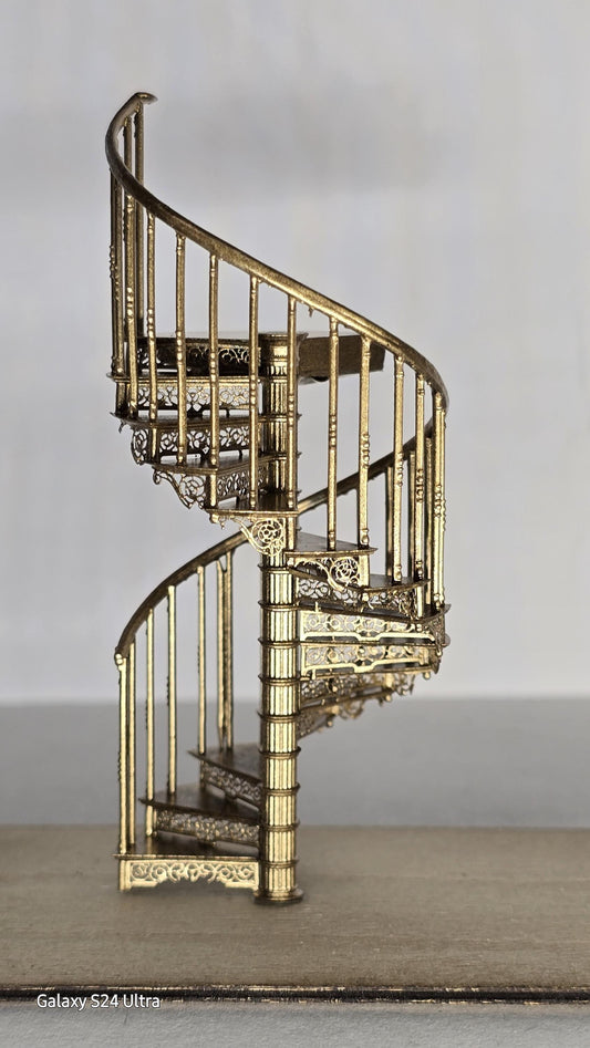 Spiral Staircase - 3D printed in 1;48th scale - Miniature Dollhouses