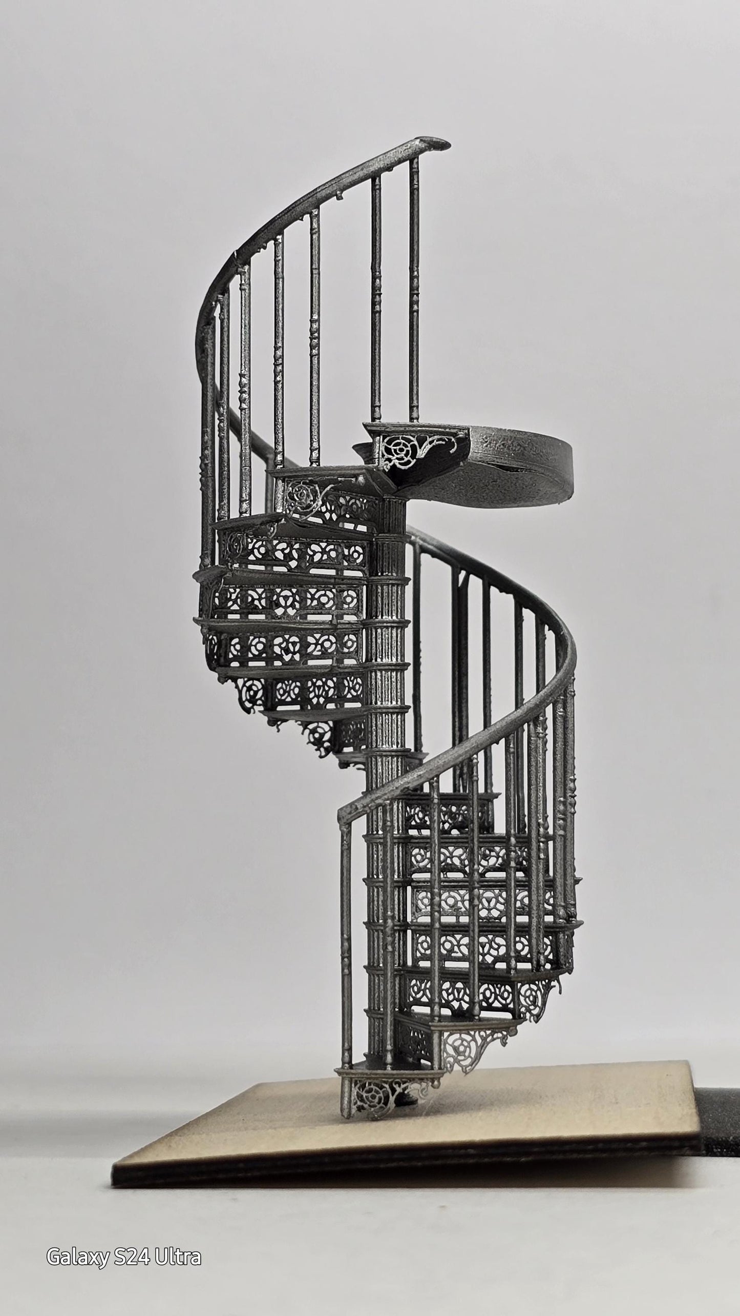 Spiral Staircase - 3D printed in 1;48th scale - Miniature Dollhouses