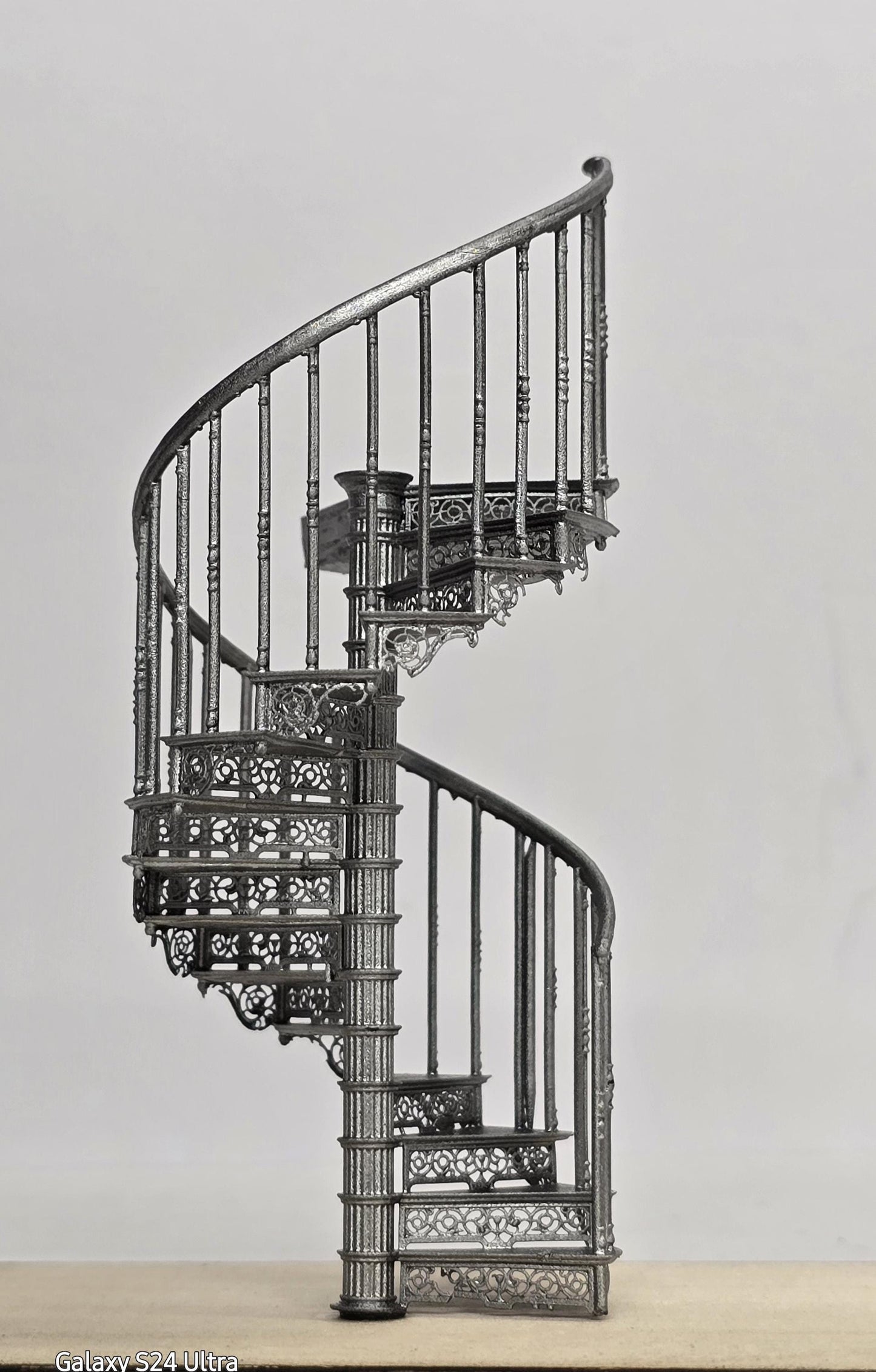 Spiral Staircase - 3D printed in 1;48th scale - Miniature Dollhouses