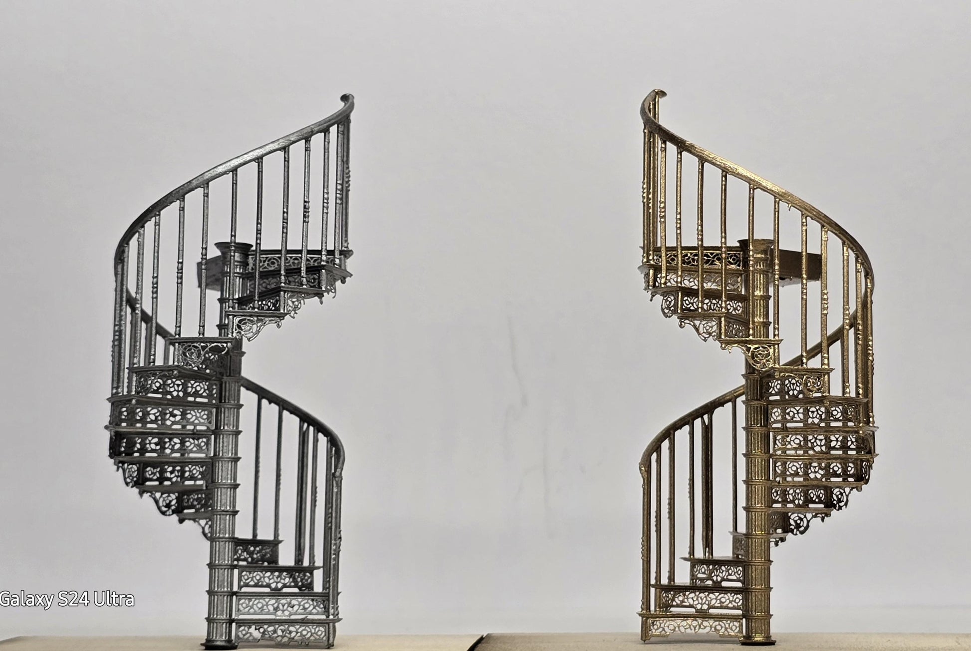 Spiral Staircase - 3D printed in 1;48th scale - Miniature Dollhouses