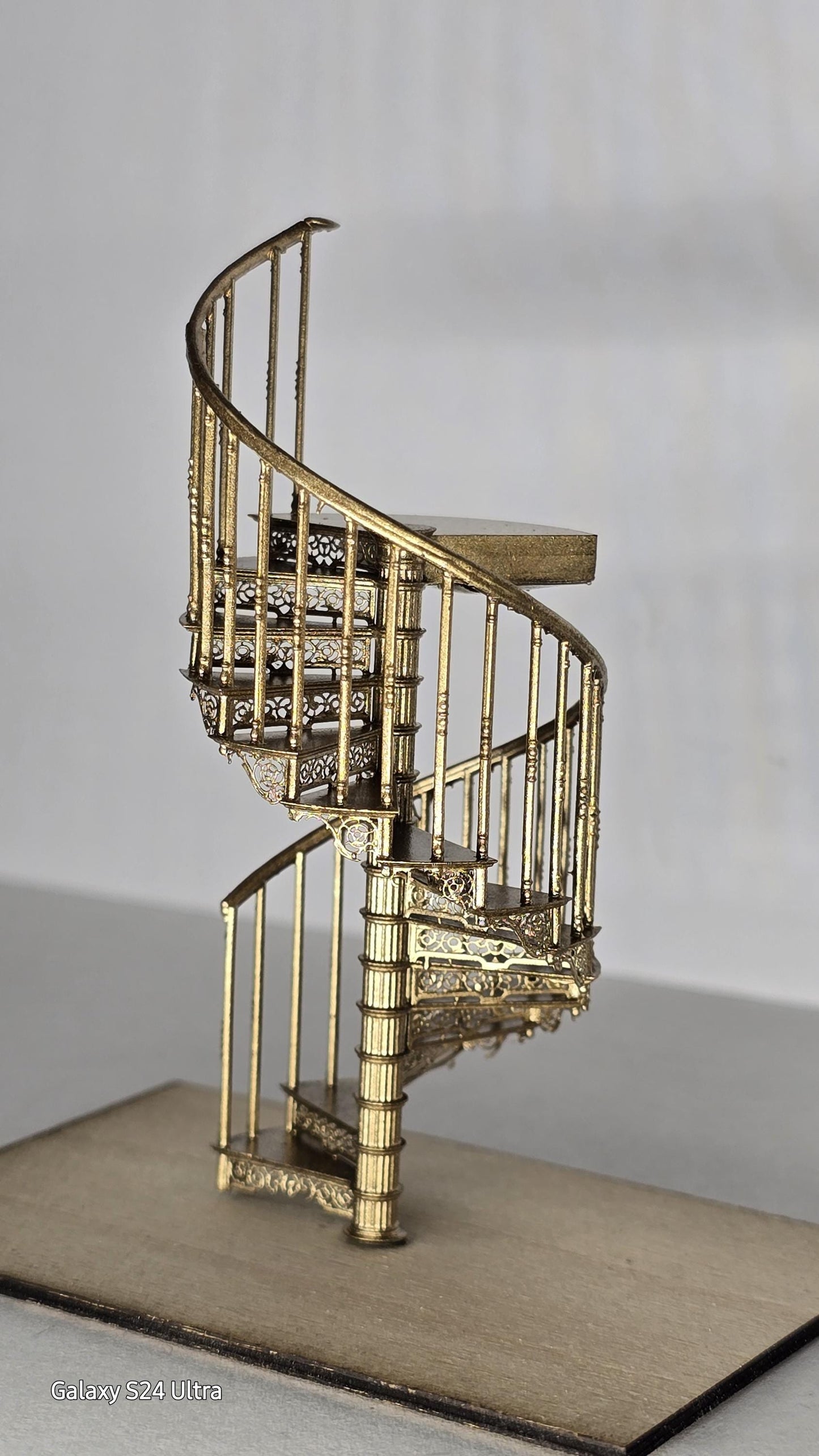 Spiral Staircase - 3D printed in 1;48th scale - Miniature Dollhouses