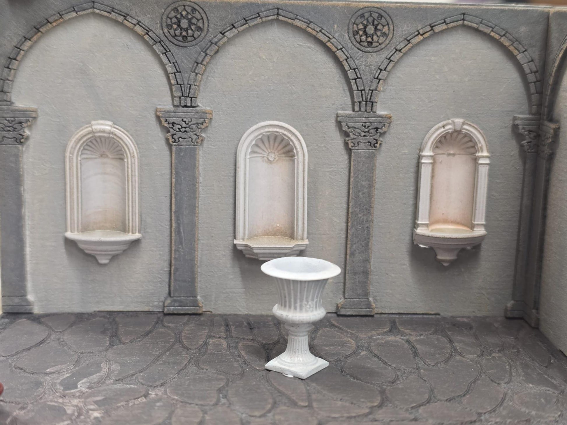 Decorative Wall Niche - 1;48th Scale , 3D Printed, Dollhouse Miniature Decor, Unpainted