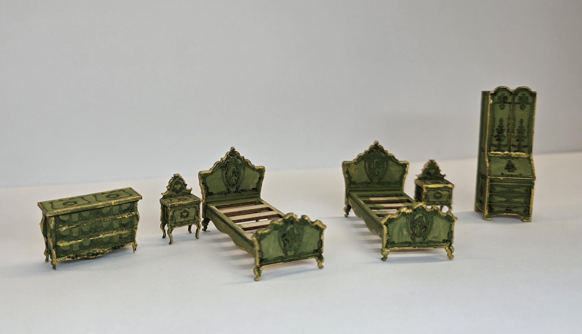 Venetian Bedroom Furniture "Serenissima" 1;48th Scale - Kit