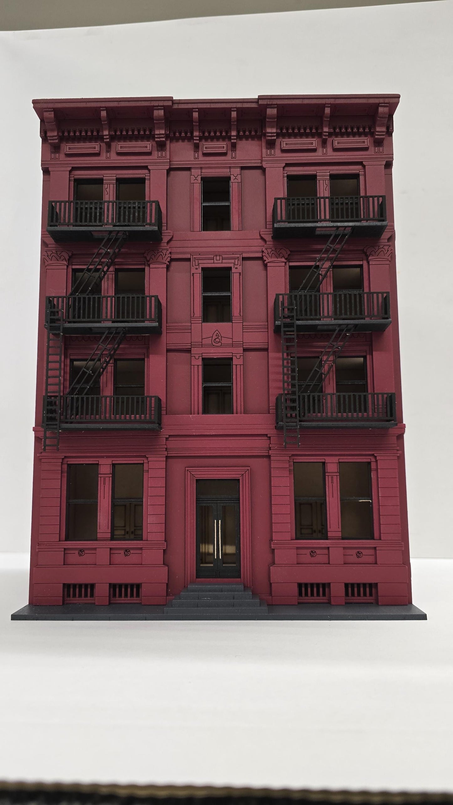 Dollhouse-"Carmine House" New York style building kit, in 1;48th scale