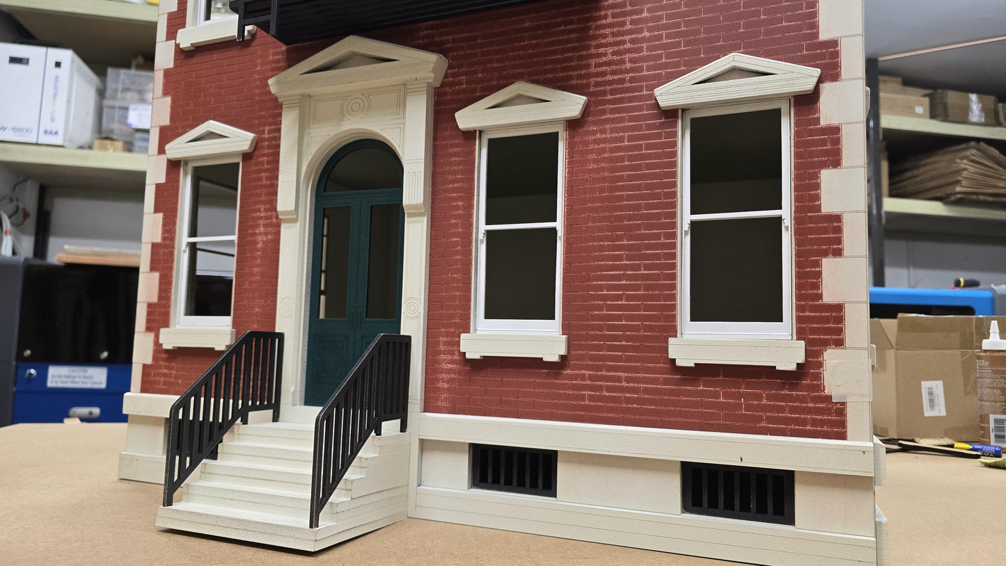 Dollhouse-"New York" style building kit, in 1;12th scale