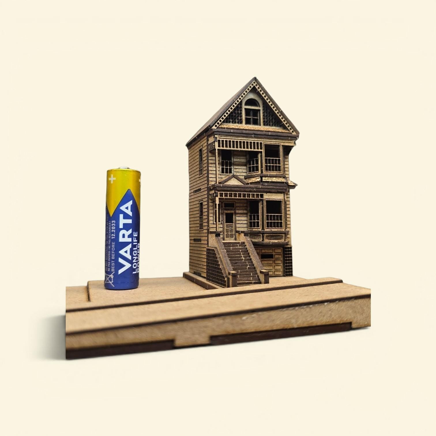 Painted Ladies - 1;144th scale kit , Dollhouse, Miniature