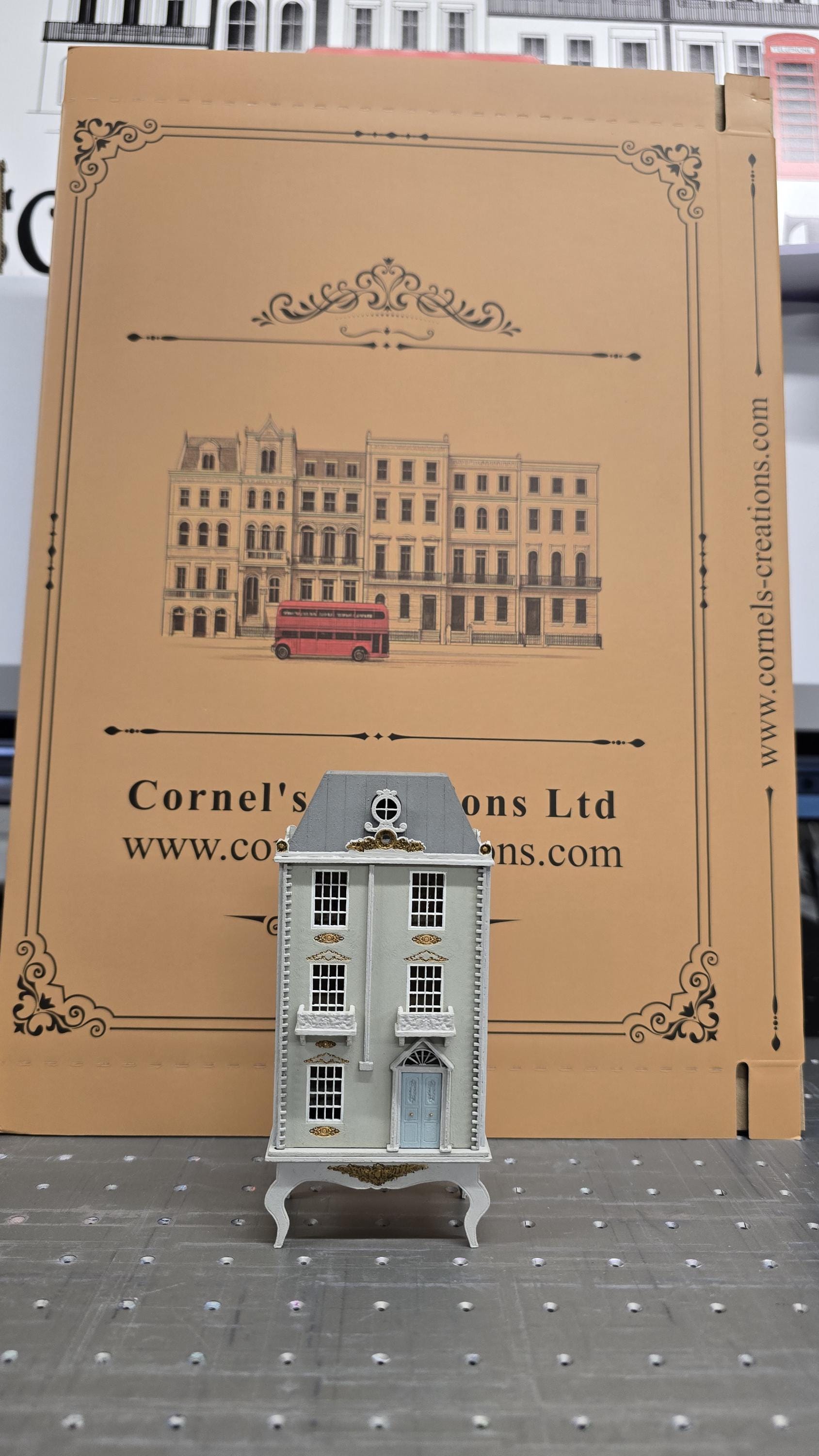 Miniature kit model "La Grande Maison" DIY Kit with Open Front 1:144th Scale