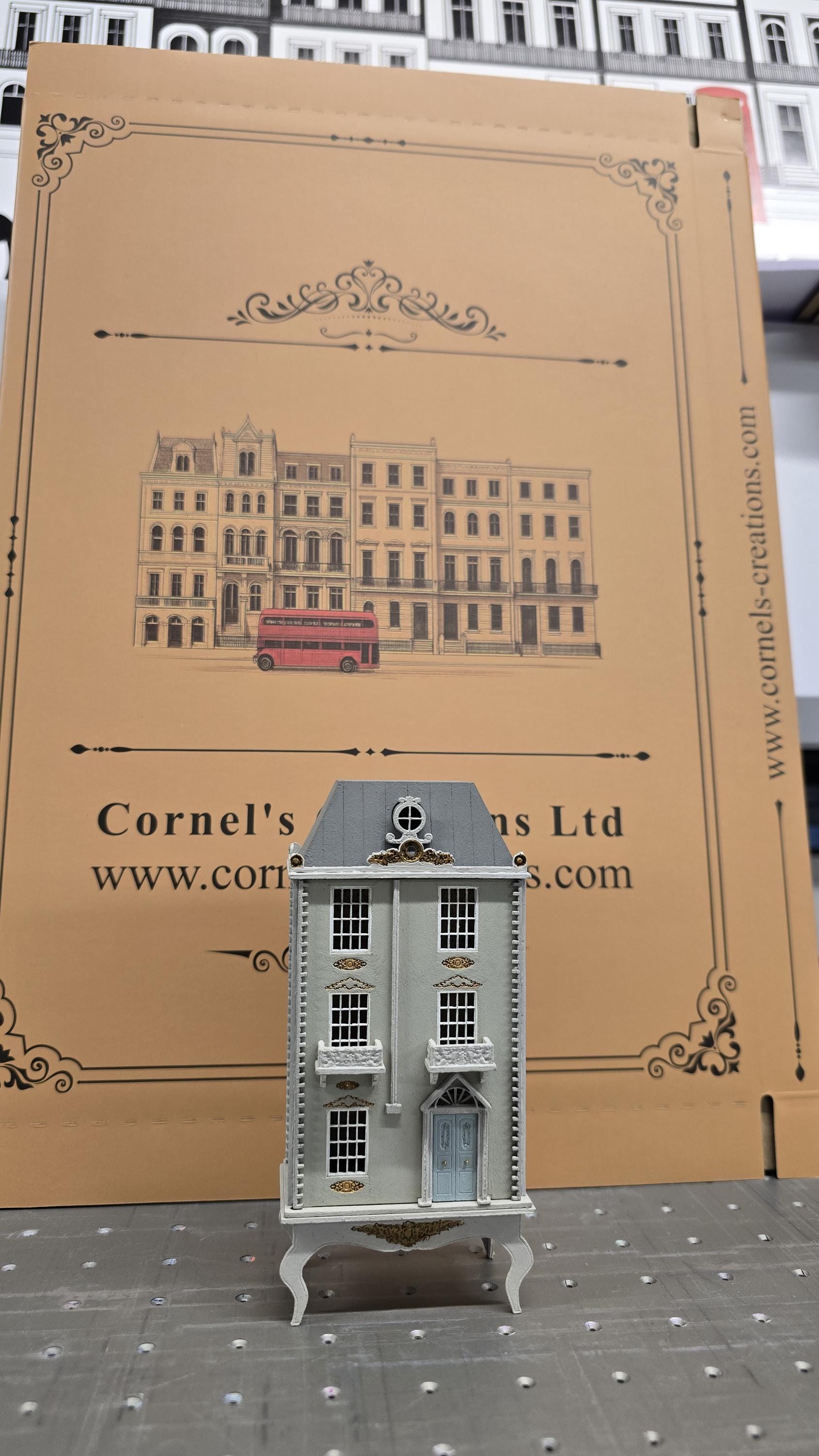 Miniature kit model "La Grande Maison" DIY Kit with Open Front 1:144th Scale