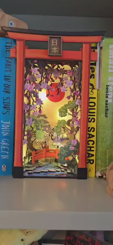 Book Nook / Diorama - Japanese Book Nook Kit/ UV Printed/ Bookshelf insert/ Bookend Puzzle | Cornel73