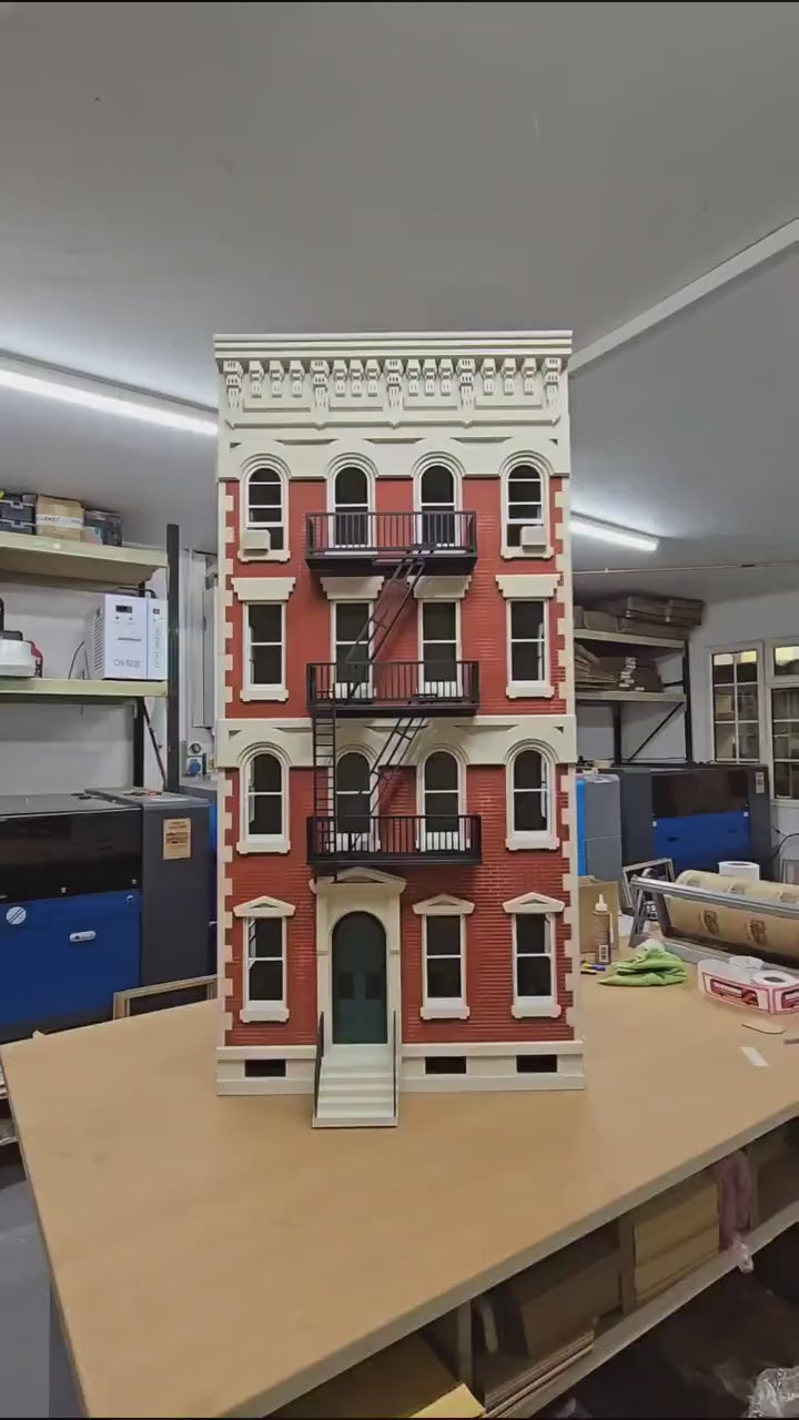 Dollhouse-"New York" style building kit,  in 1;12th scale